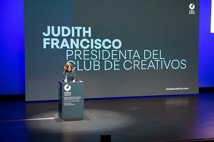 Club de Creativos Día C – Event Visual Identity by Ina Lacruz